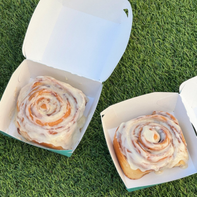 Cinnabon cinnamon bun